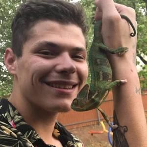 Meet your Posher, Alec